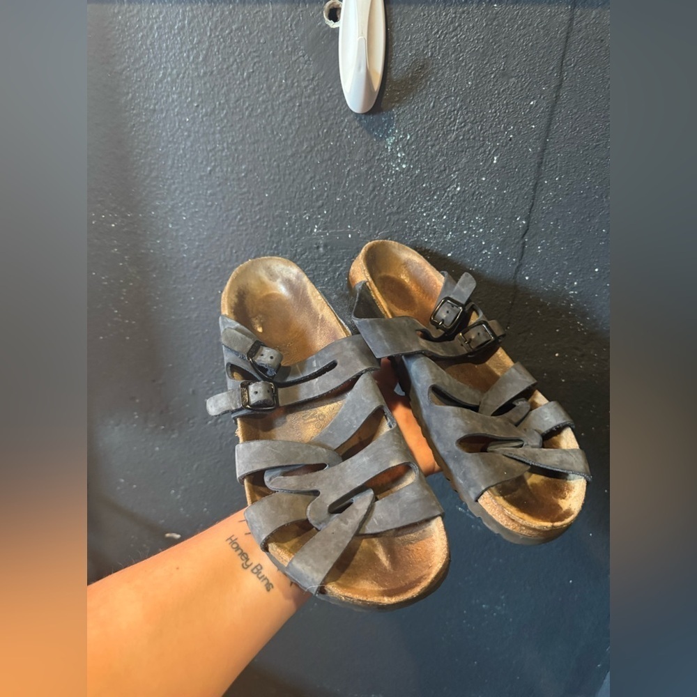 Tatami Dark Blue Strappy Sandals with Buckles Size 10